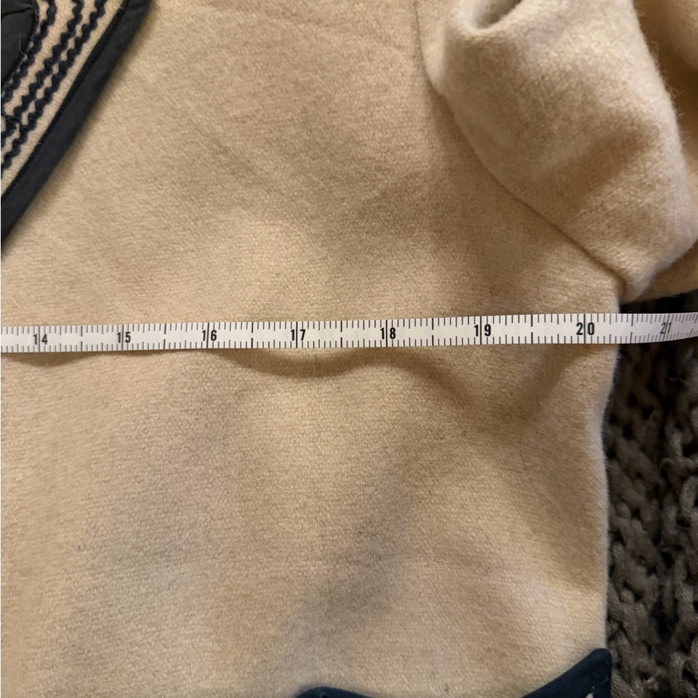 Beautiful Vintage Cream Wool Women’s Blazer, Black details, Small - Picture 12 of 13